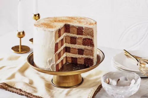 Eggnog & Spiced Cocoa Checkered Cake
